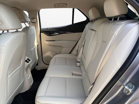 Used 2022 Buick Envision Essence w/ Technology Package I FWD image 13