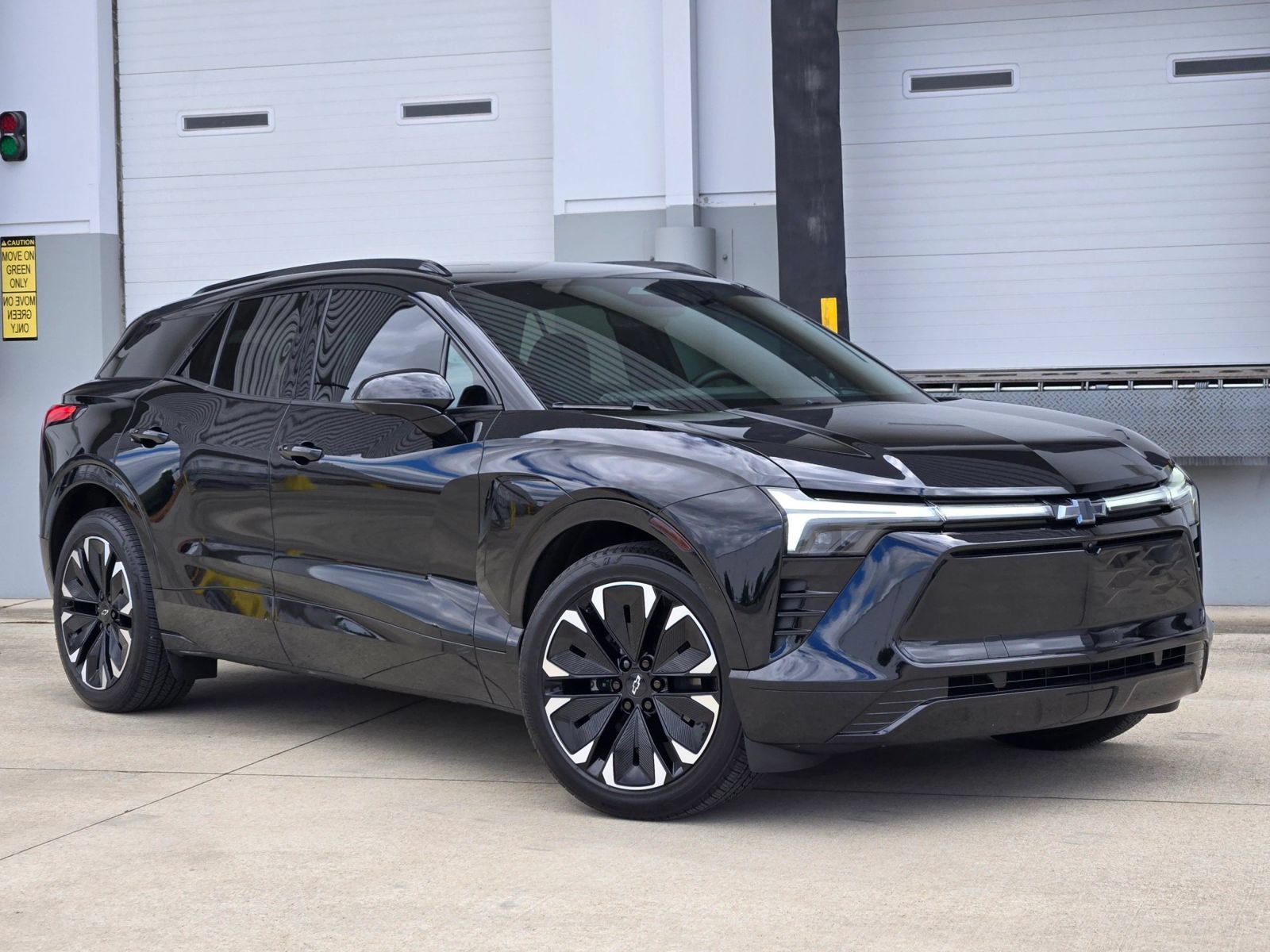Used 2024 Chevrolet Blazer EV RS RWD image 1