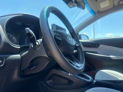Used 2023 Hyundai Kona SEL FWD image 35