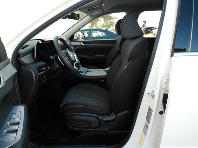 Used 2023 Hyundai Palisade SE FWD image 11