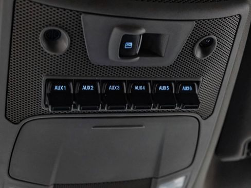 Used 2020 Ford F250 Lariat w/ Chrome Package image 22