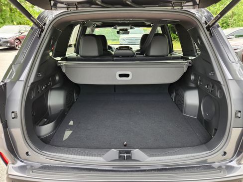 Certified 2025 Subaru Forester Limited AWD/4WD image 8