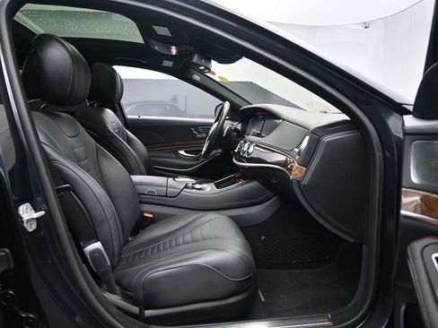 Used 2016 Mercedes-Benz S 550 4MATIC Sedan image 31