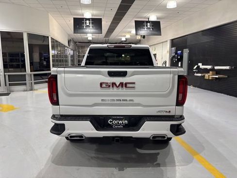 Used 2025 GMC Sierra 1500 AT4 image 7