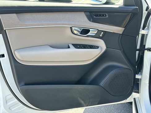 Certified 2026 Volvo XC90 B6 Ultra w/ Protection Package image 15
