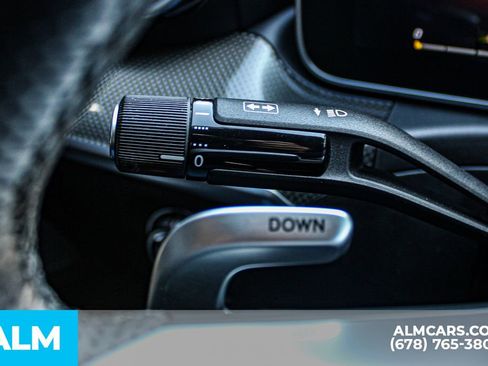 Used 2024 Mercedes-Benz C 43 AMG 4MATIC Sedan image 29