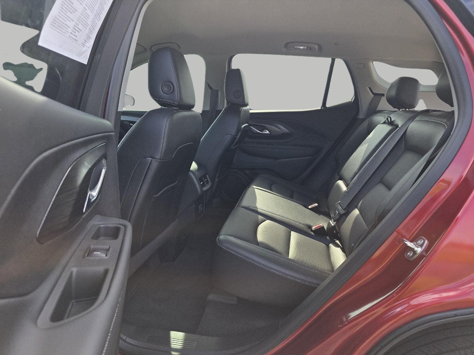Used 2024 GMC Terrain SLT w/ Elevation Edition FWD image 29