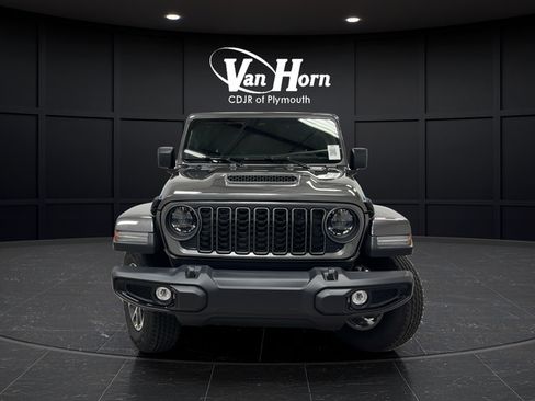 New 2026 Jeep Gladiator Sport AWD/4WD image 2