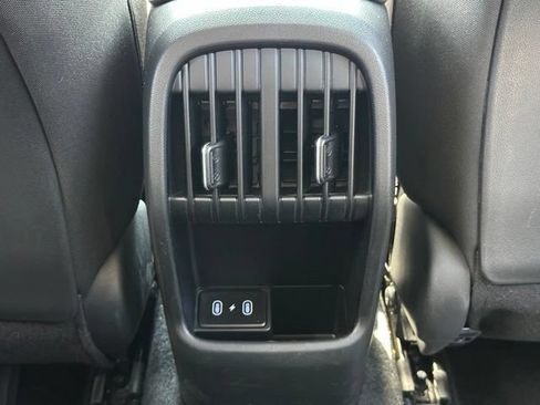 Used 2025 Hyundai Kona SEL AWD/4WD image 30