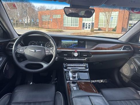 Used 2018 Genesis G90 3.3T Premium image 30