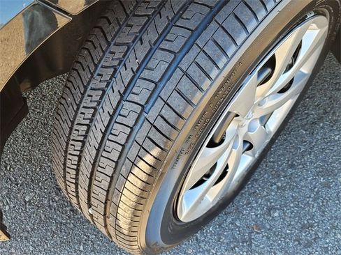 Used 2022 Toyota Corolla LE image 18