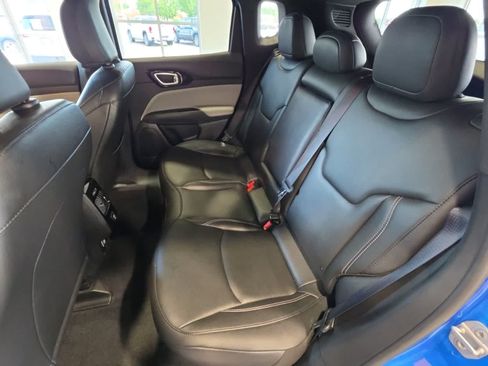 Used 2025 Jeep Compass Limited AWD/4WD image 36