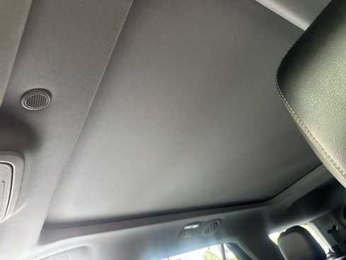 Used 2021 Ford Explorer Limited w/ Equipment Group 301A image 21