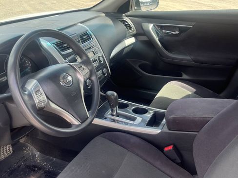 Used 2013 Nissan Altima 2.5 S FWD image 7