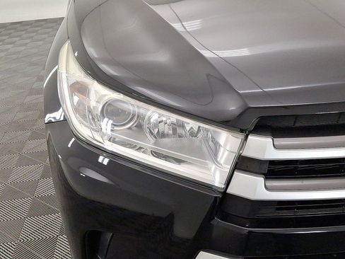 Used 2019 Toyota Highlander XLE image 29