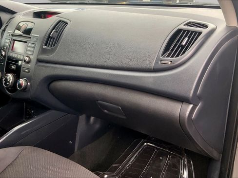 Used 2012 Kia Forte EX FWD image 18