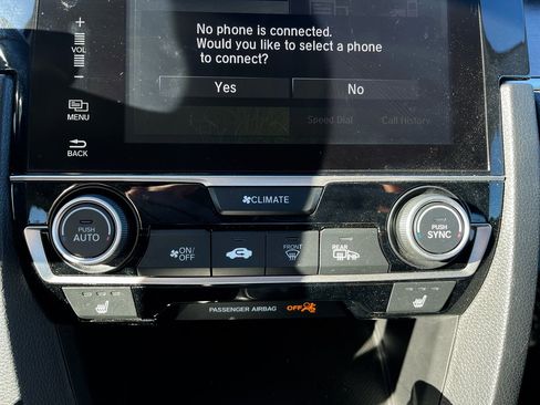 Used 2018 Honda Civic Touring image 42