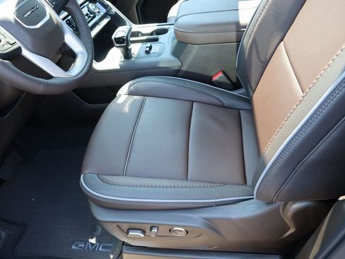 New 2026 GMC Sierra 1500 Denali AWD/4WD image 13