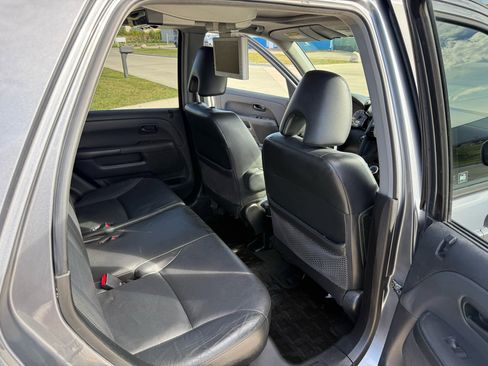 Used 2005 Honda CR-V EX image 19