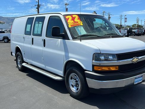 Certified 2022 Chevrolet Express 2500 w/ Driver Convenience Package image 3