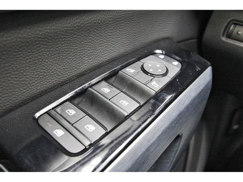 New 2025 Nissan Pathfinder SL image 15