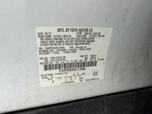 Used 2017 Ford Taurus SEL w/ Equipment Group 201A FWD image 27