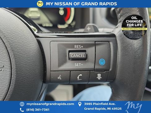 Used 2023 Nissan Rogue Platinum w/ Platinum Premium Package AWD/4WD image 16