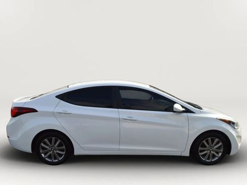 Used 2014 Hyundai Elantra SE w/ Option Group 02 FWD image 11