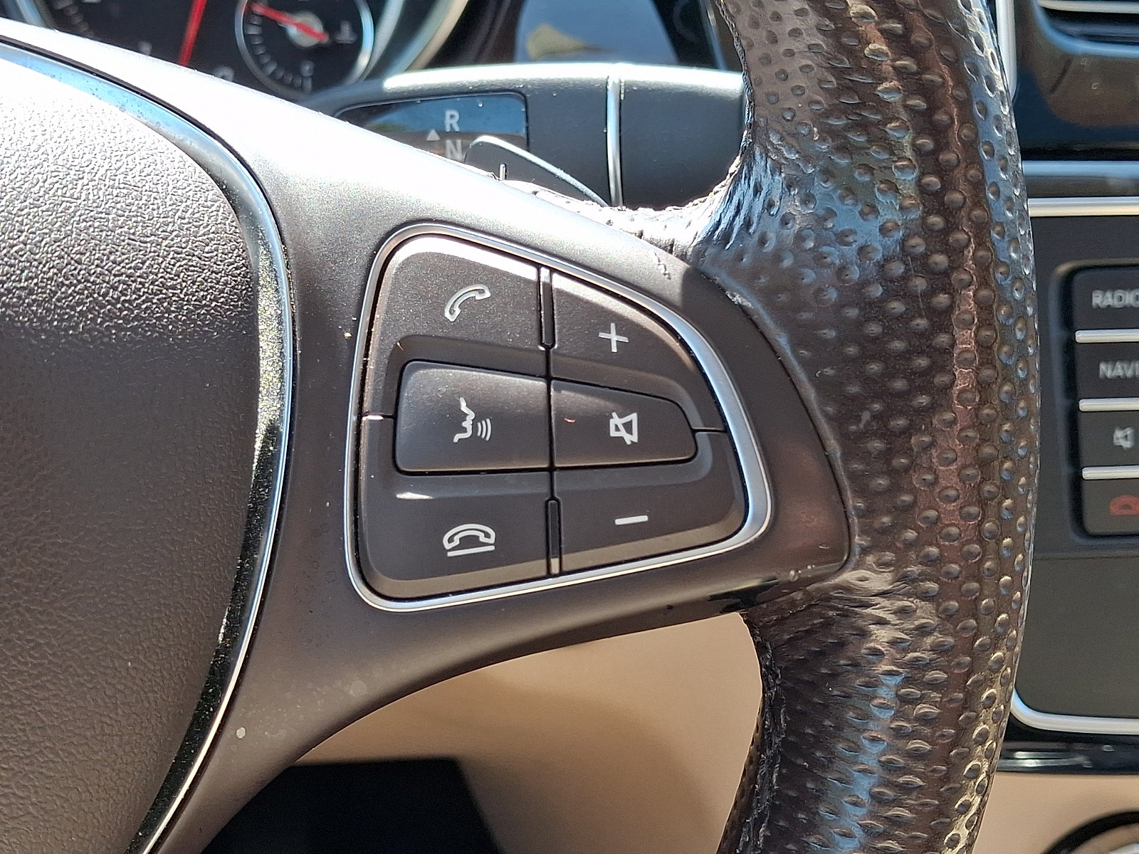 Used 2018 Mercedes-Benz GLE 350 4MATIC image 25