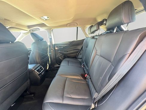 Used 2022 Subaru Outback Limited image 14