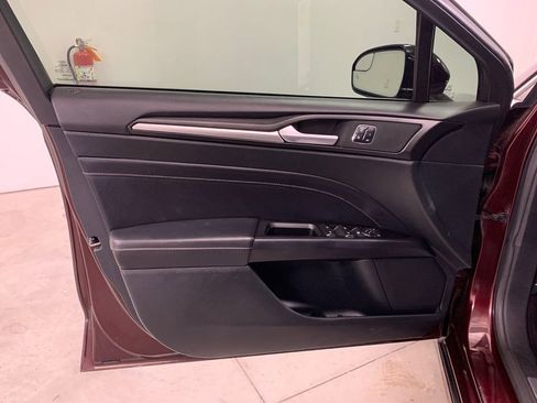 Used 2017 Ford Fusion Titanium image 7