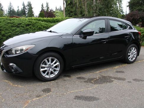 Used 2014 MAZDA MAZDA3 i Touring w/ Moonroof Package 1 FWD image 1