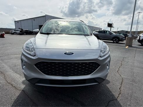 Used 2022 Ford Escape SEL image 2