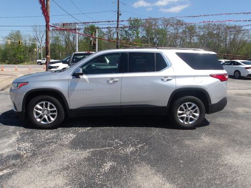 Used 2019 Chevrolet Traverse LT image 5