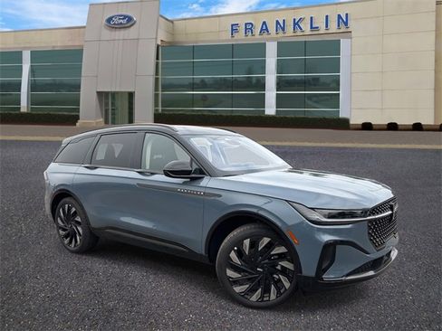 New 2026 Lincoln Nautilus Reserve w/ Jet Appearance Package image 1