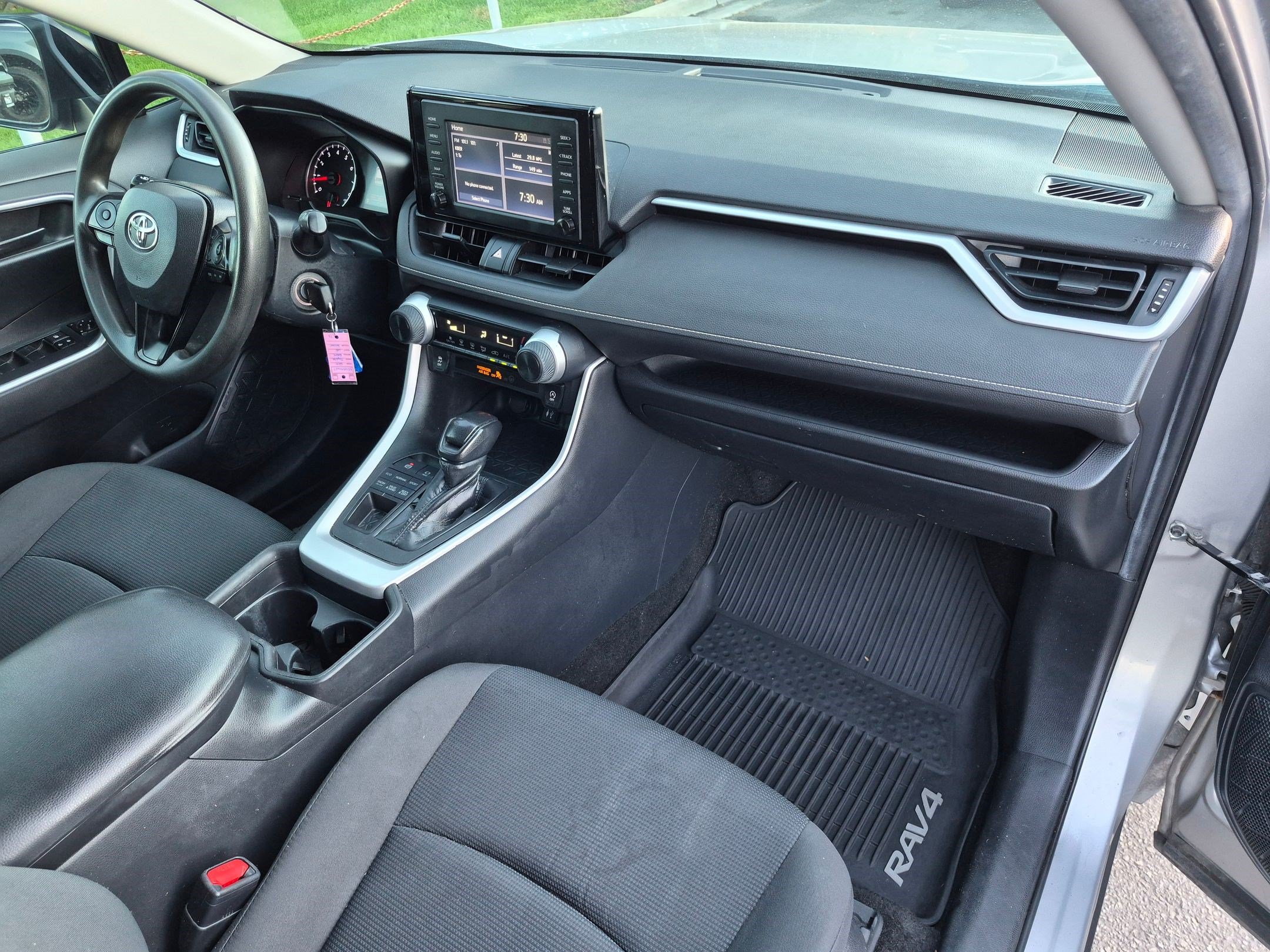 Used 2019 Toyota RAV4 LE w/ All Weather Liner Package AWD/4WD image 32
