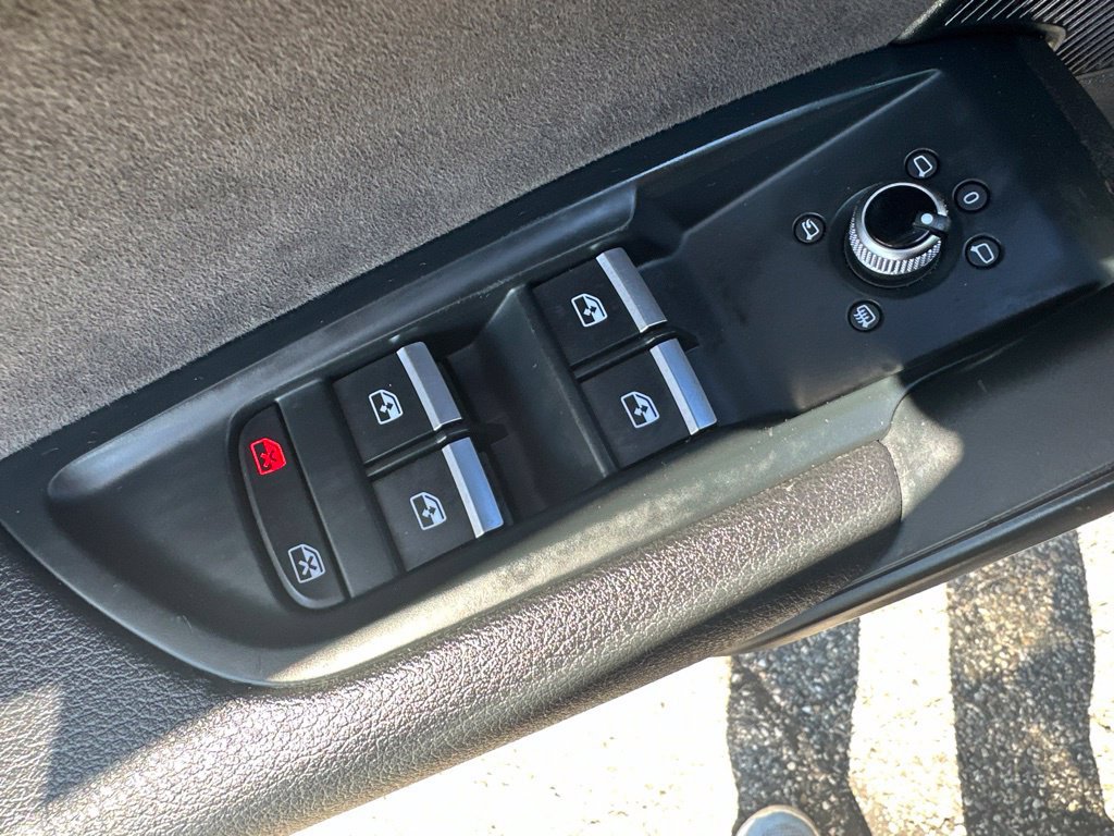 Used 2018 Audi SQ5 Premium Plus w/ Navigation Package AWD/4WD image 16