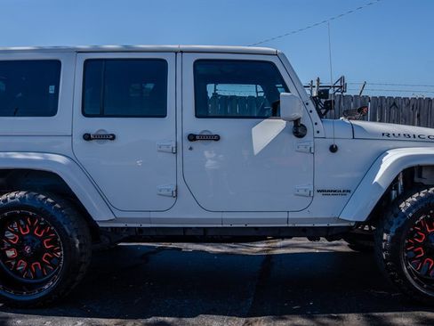 Used 2013 Jeep Wrangler Unlimited Rubicon w/ Connectivity Group image 6