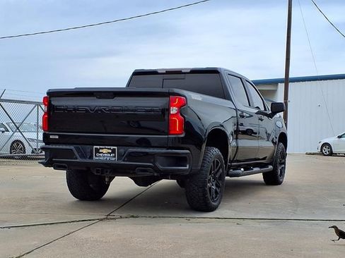 Used 2020 Chevrolet Silverado 1500 LT Trail Boss w/ Midnight Edition AWD/4WD image 5