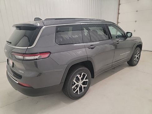 New 2025 Jeep Grand Cherokee L Limited w/ Luxury Tech Group II image 6