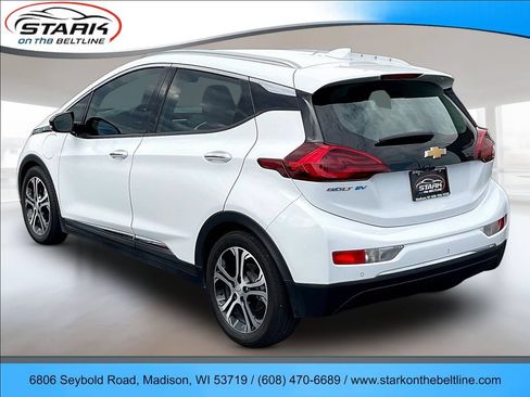 Used 2021 Chevrolet Bolt Premier w/ Infotainment Package FWD image 4