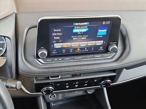 Used 2023 Nissan Rogue S FWD image 20