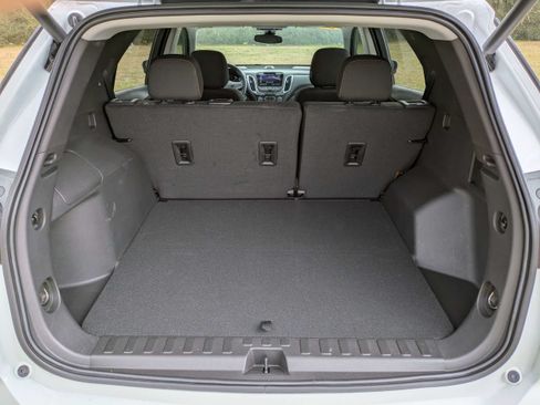 Used 2024 Chevrolet Equinox LT FWD image 13