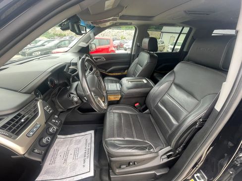 Used 2017 GMC Yukon XL Denali w/ Open Road Package AWD/4WD image 28
