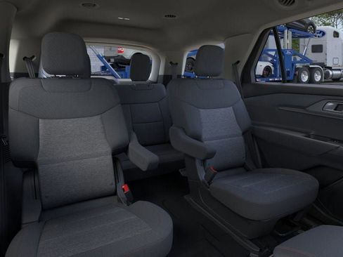New 2026 Ford Explorer Active RWD image 11