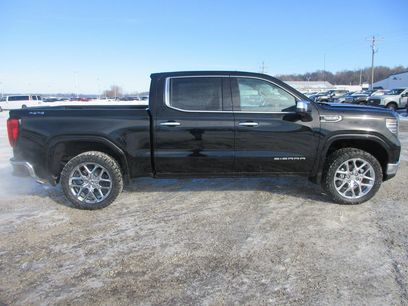 New 2026 GMC Sierra 1500 SLT w/ SLT Convenience Package
