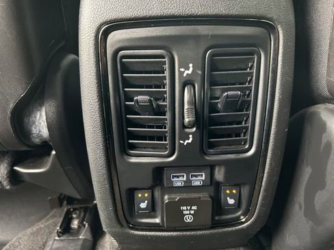 Used 2021 Jeep Grand Cherokee High Altitude AWD/4WD image 28