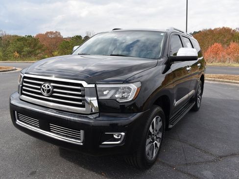 Used 2018 Toyota Sequoia Limited image 2