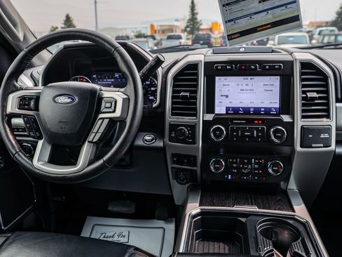 Used 2020 Ford F350 Lariat w/ Lariat Ultimate Package AWD/4WD image 18