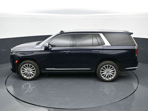 Used 2021 Cadillac Escalade Premium Luxury w/ Driver Assist Tech Package image 29